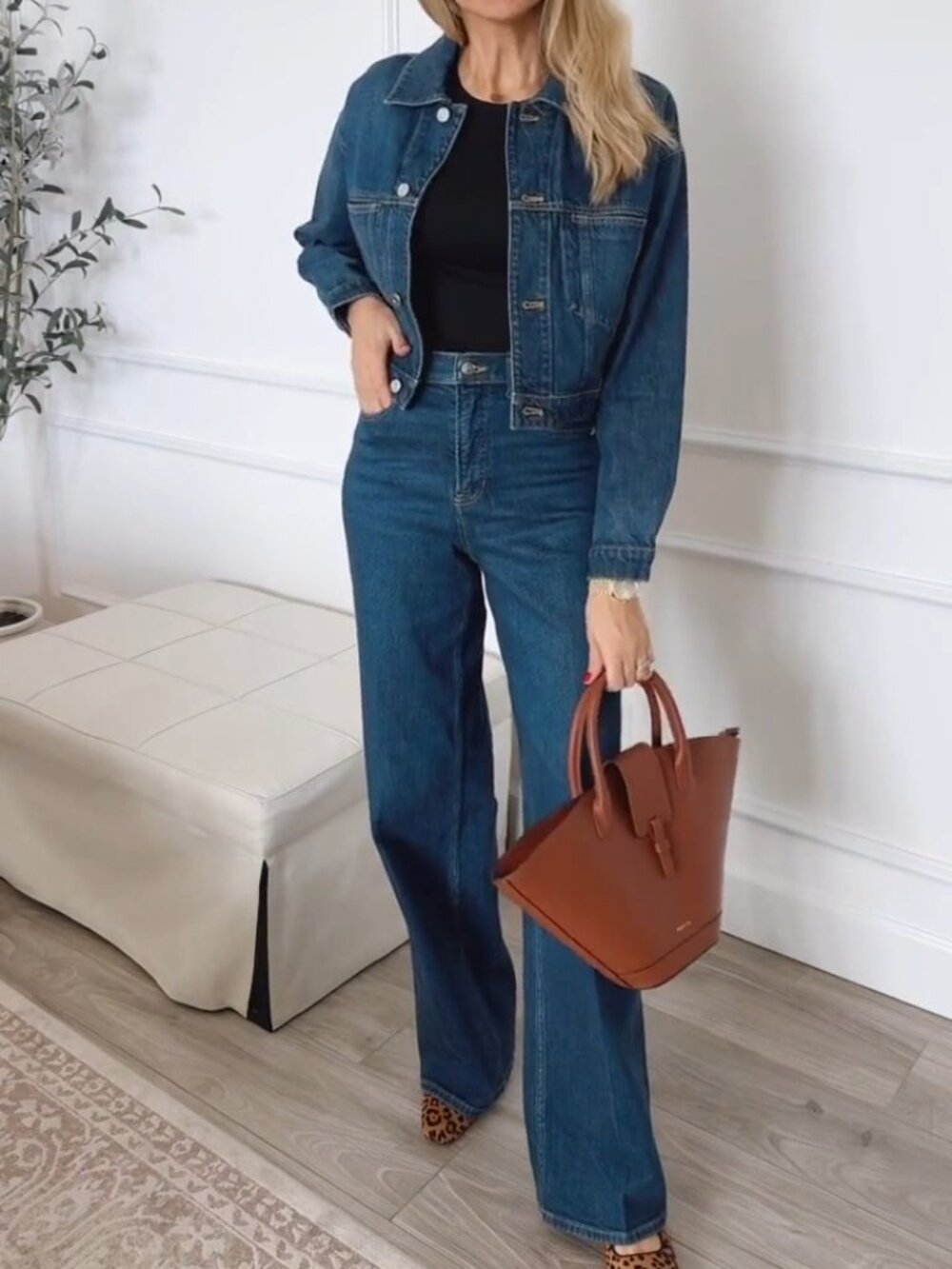 SPANXshape™ Authentic 360 - Wide Leg Jeans